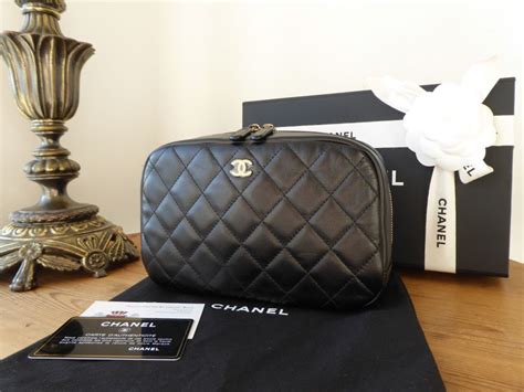 chanel o - case cosmetic bag